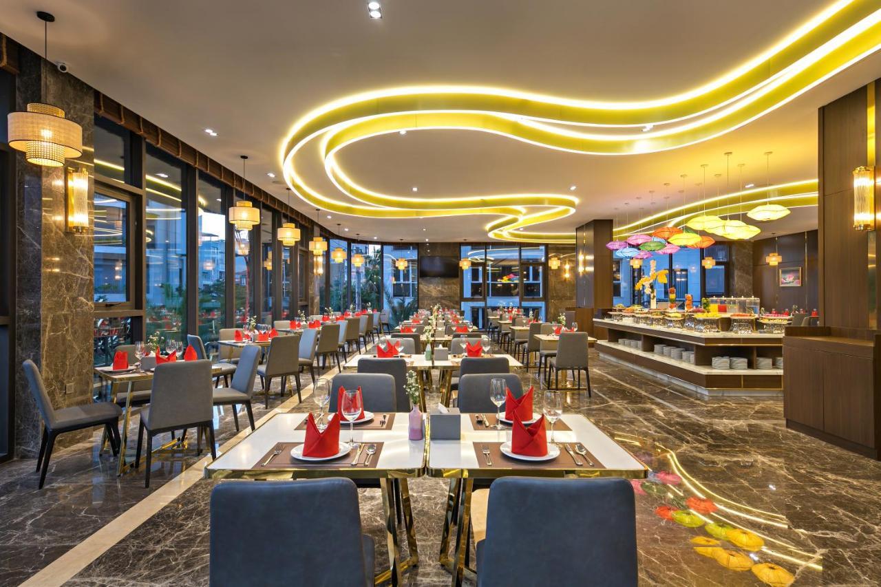 Golden Lotus Grand Hotel Da Nang Buitenkant foto