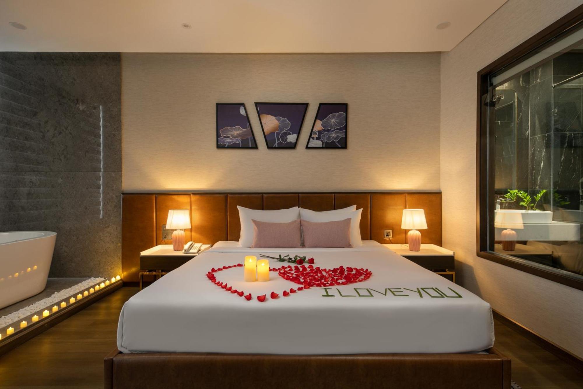 Golden Lotus Grand Hotel Da Nang Buitenkant foto