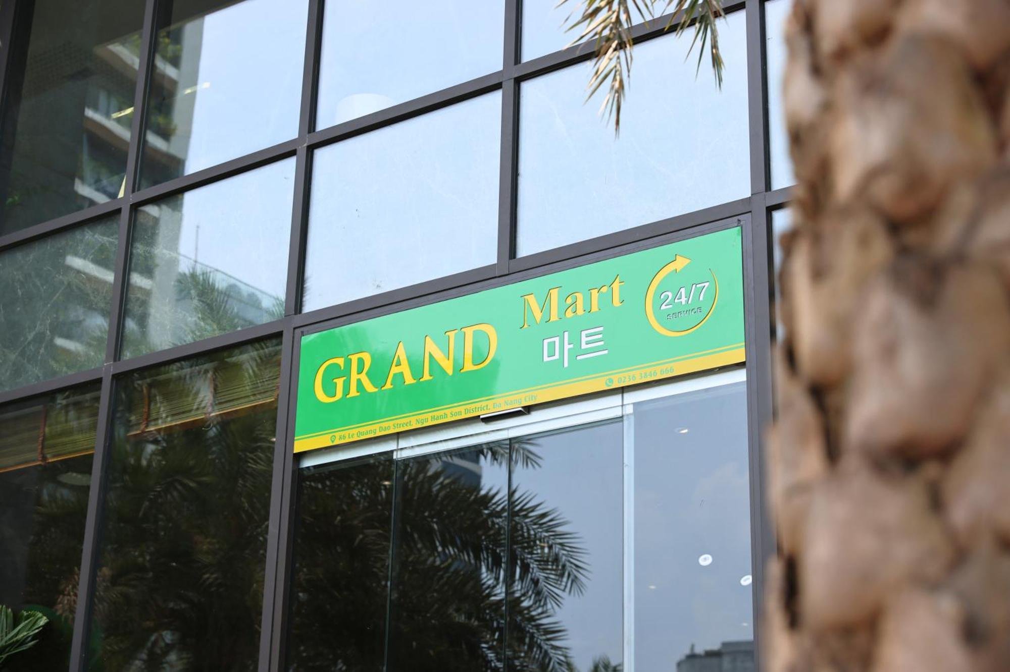 Golden Lotus Grand Hotel Da Nang Buitenkant foto
